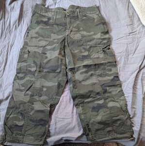 Camo Capri Cargo pants